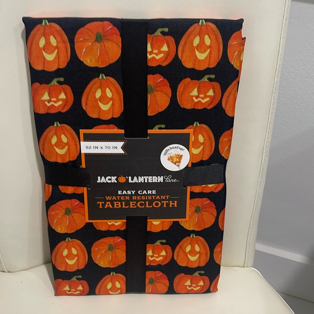 Jack O'Lantern Halloween Black/Orange/Yellow Pumpkins Water Resistant Tablecloth
